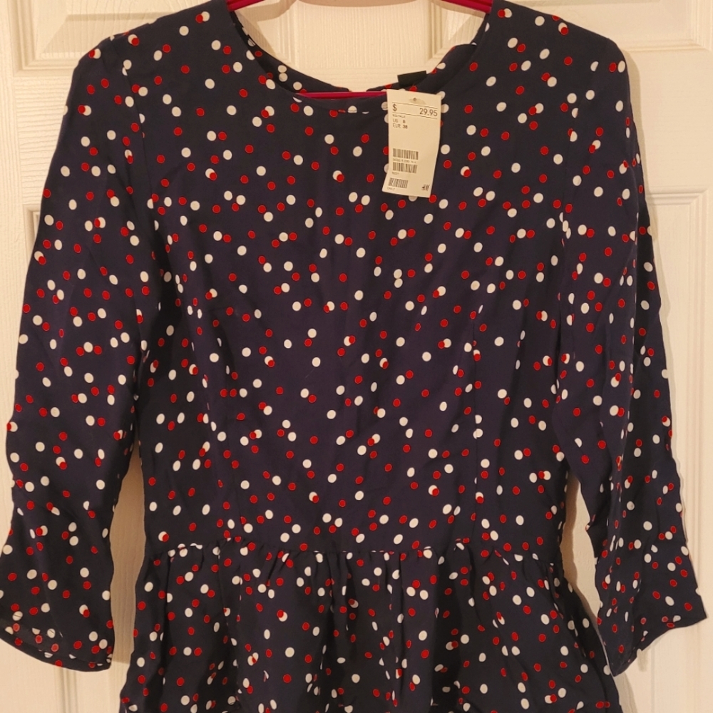 Woman's blouse tip size 8 from H&M.